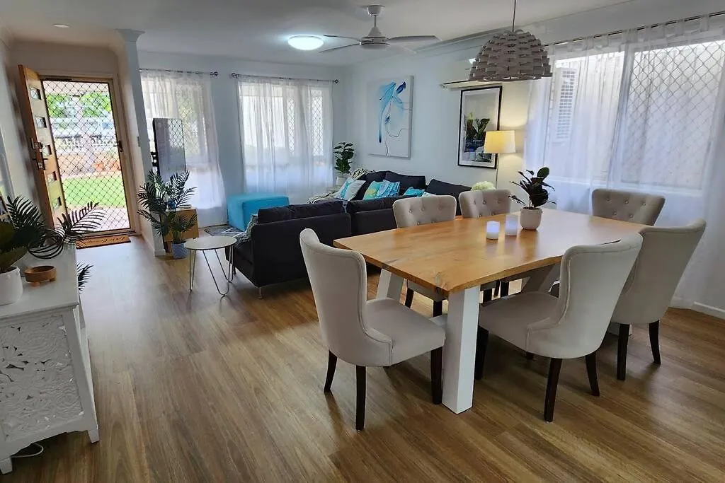 Dom wakacyjny Peaceful Getaway - Stylish, Newly Updated House Brisbane Australia